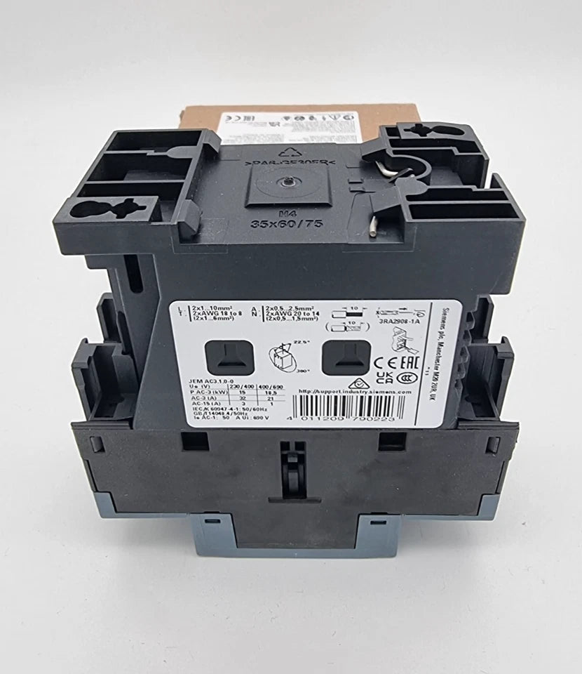 Siemens 3RT2027-2BB40 Leistungsschütz AC3e:15kW 1S+1Ö DC24V in original packaging, front view.