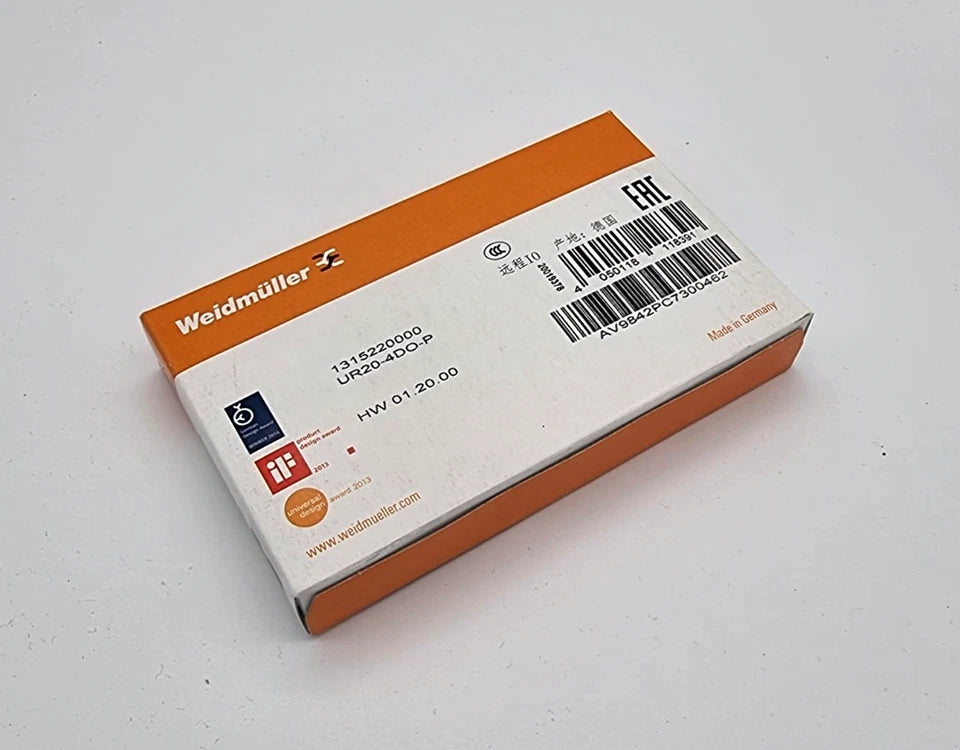 Sealed box of Weidmüller 1315220000 UR20-4DO-P Remote-IO-Modul showing labels and branding.