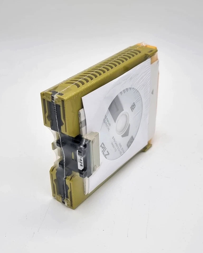 Pilz 773520 PNOZ mo2p Erweiterungsmodul 2n/o | sealed, original packaging with CD included.