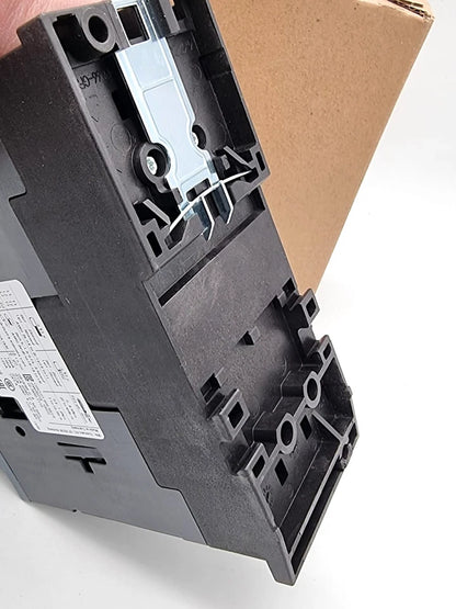 Siemens 3RV2031-4XA10 Leistungsschalter 59A, neuer originalverpackter Motorschutzschalter, Baugröße S2, Serie SIRIUS