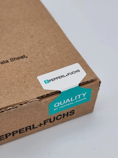 Pepperl+Fuchs 283699 KFD2-STC4-Ex2 SMART-Transmitterspeisegerät | sealed packaging with quality label.