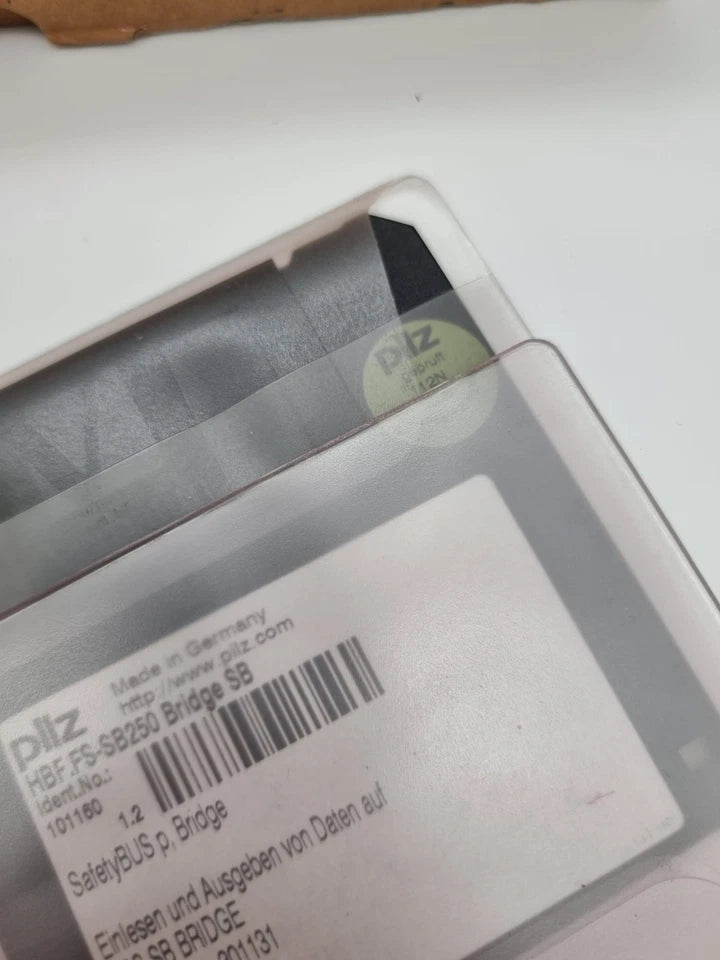 Pilz 301131 PSS SB BRIDGE sicheres BRIDGE-Modul in Verpackung, Modell PSS SB BRIDGE, Sicherheitssteuerungslösung