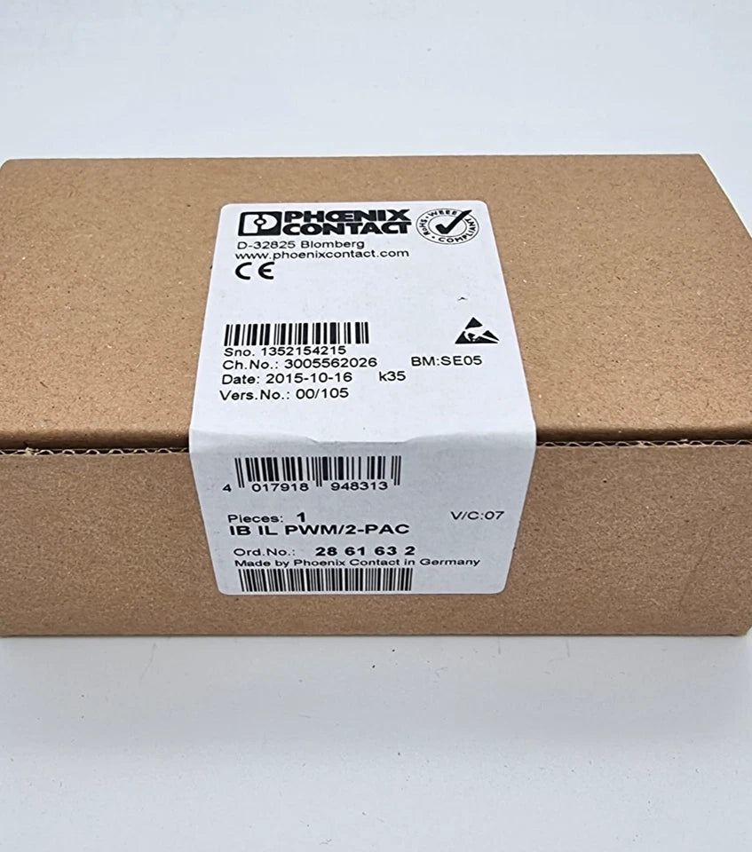 Sealed package of Phoenix Contact 2861632 Funktionsmodul IB IL PWM/2-PAC with label details visible.