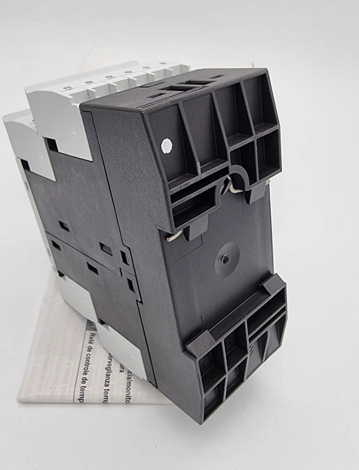 Siemens 3RS1140-2GW60 Temperaturüberwachungsrelais -99 °C bis 999 °C, neu und originalverpackt, Ansicht der Rückseite