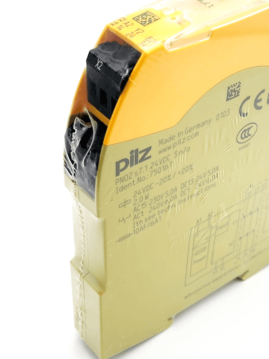 Pilz 750167 PNOZ s7.1 safety relay device, 24VDC, 3 n/o outputs, standalone, with plug-in screw terminals, German-made.