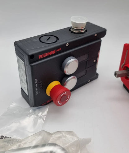 Euchner 110075 MGB-L2H-APA-L-110075 Zuhalteset, multifunktionales Sicherheitsmodul in Originalverpackung.