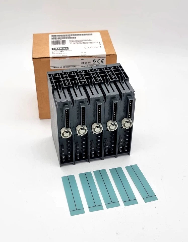 Siemens 6ES7132-4BD00-0AB0 ET200S Elektronikmodule 4DO DC24V 0,5A 5 Stück in originalverpackter Box mit fünf blauen Streifen.