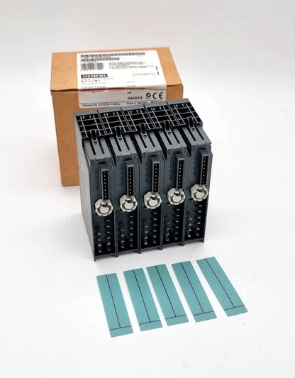 Siemens 6ES7132-4BD00-0AB0 ET200S Elektronikmodule 4DO DC24V 0,5A 5 Stück in originalverpackter Box mit fünf blauen Streifen.
