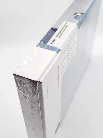 Packaging of Siemens SIMATIC STEP 7 Basic V13 SP1 software, including DVD and USB license key, engineering software in TIA Portal.