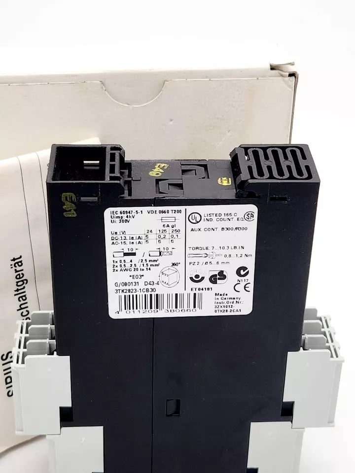 Siemens 3TK2823-1CB30 SIRIUS Sicherheitsschaltgerät mit Relais-Freigabekreisen
