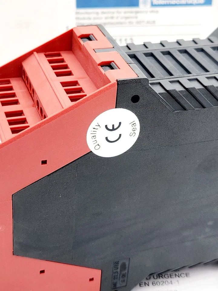 Telemecanique XPSAV11113 Überwachungsbaustein 084231 CE-zertifiziert, Neu, originalverpackt, Sicherheitsprodukt von Schneider Electric