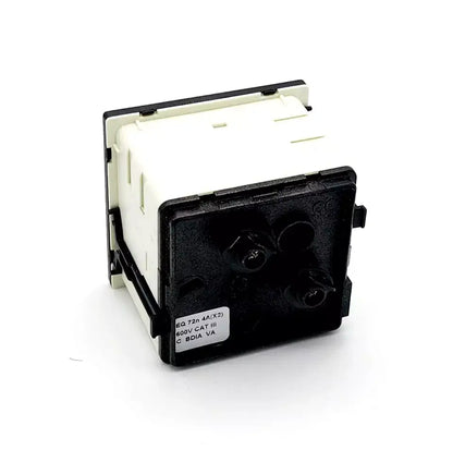 Back view of Celsa EQ72n Analog-Messgerät with screw terminals for secure wiring, designed for measuring currents up to 4A.
