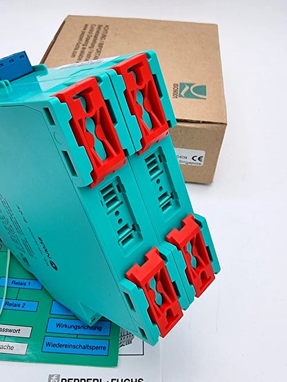 Pepperl+Fuchs 188383 KFA6-DWB-EX1.D Drehzahlwächter in original packaging, shown with manuals.