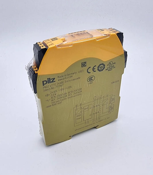 Image of Pilz 751167 PNOZ s7.1 C Kontakterweiterung 24VDC 3 n/o cascade | sealed in original packaging with visible circuit details.