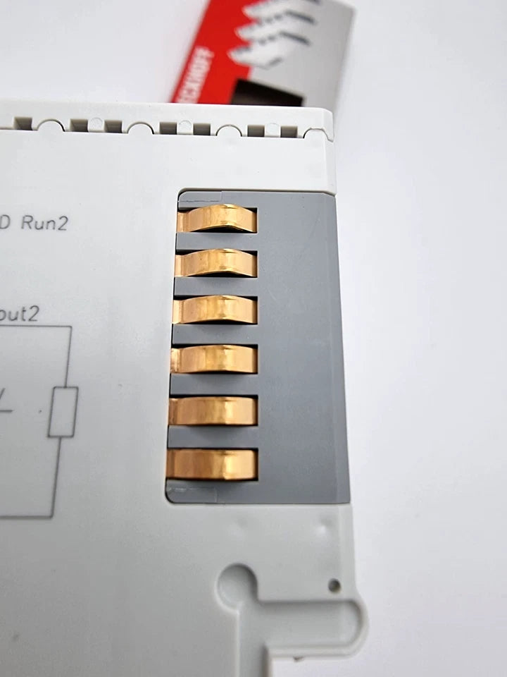 Beckhoff KL4022 Busklemme 2-Kanal-Analog-Ausgang Strom 4…20 mA close-up view showing connector details