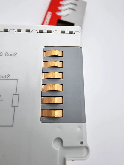 Beckhoff KL4022 Busklemme 2-Kanal-Analog-Ausgang Strom 4…20 mA close-up view showing connector details