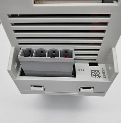 Close-up of Lenze 13470118 ECSEA004C4B Achsmodul 4.0A showing connections and slots on the side. New and unused condition.