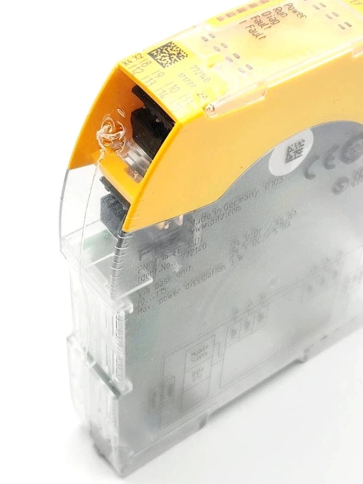Pilz 772140 PNOZ m EF 16DI Steuerungssystem | sealed Erweiterungsmodul, neu und originalverpackt auf weißem Hintergrund