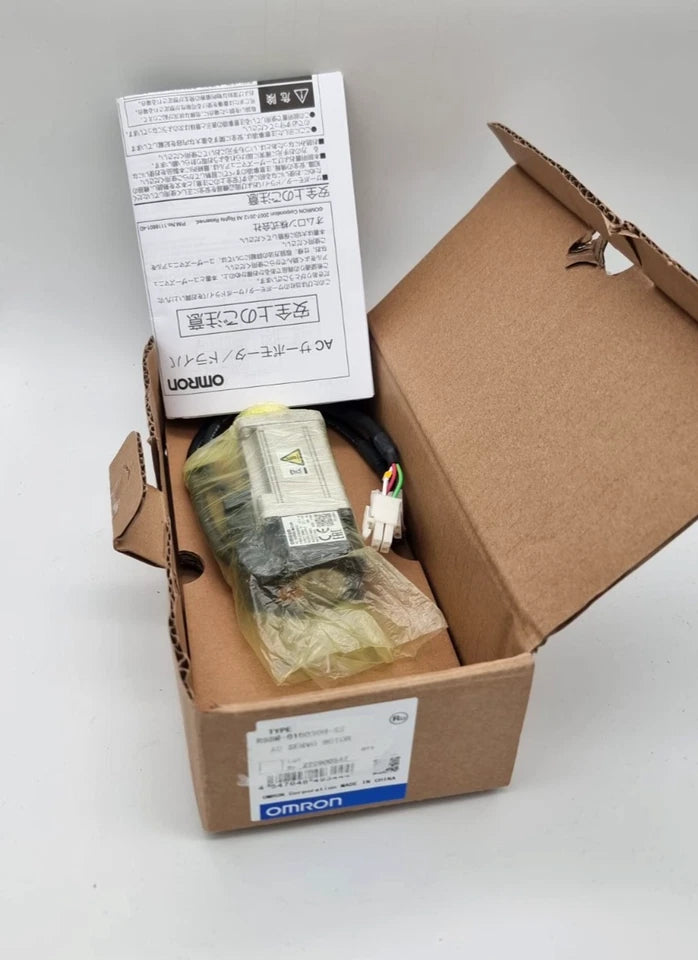 Omron R88M-G10030H-S2 AC-Servomotor