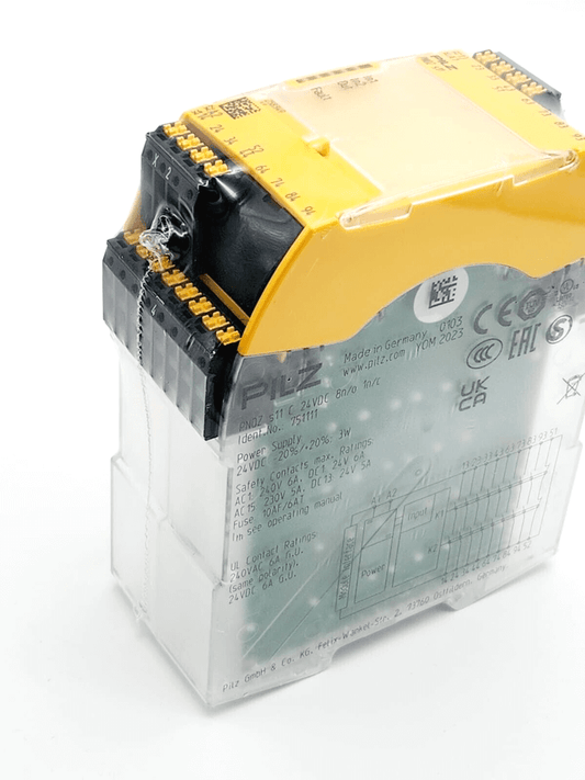 Pilz 751111 PNOZ s11 C safety relay module, 24V DC, 8 n/o, 1 n/c contacts, for contact expansion with safety controllers.