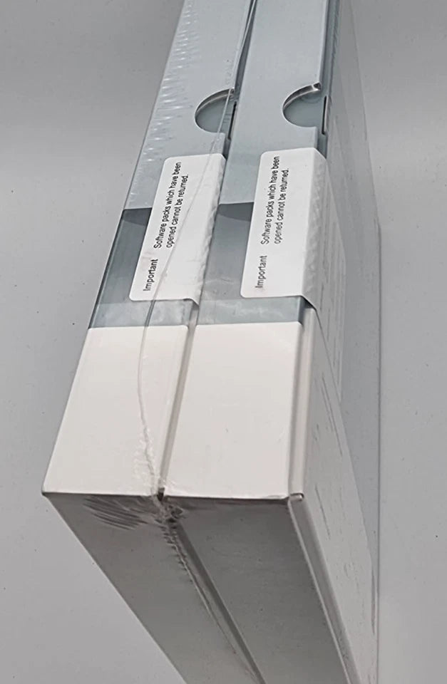 Sealed packaging of Siemens 6ES7822-1CC01-4YA5 SIMATIC STEP 7 Professional V11 Training software.