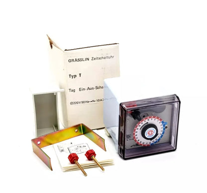 Grässlin Zeitschaltuhr Typ T Tag Ein-Aus-Schalter 220V 50Hz 10A 250V with packaging and accessories displayed